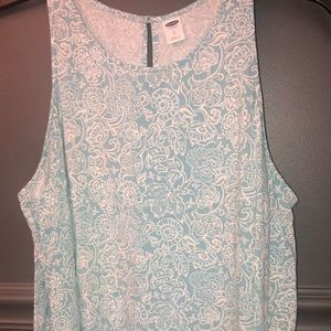 Large Old Navy women’s top